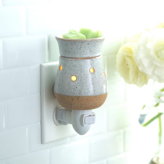 Candle Warmers Etc: Rustic White Pluggable Fragrance Warmer - Image 3