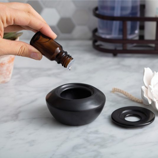 Airome: Gardenia Porcelain Passive Diffuser - Image 4